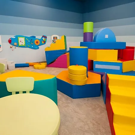 Aquabaltic アパート コウォブジェク